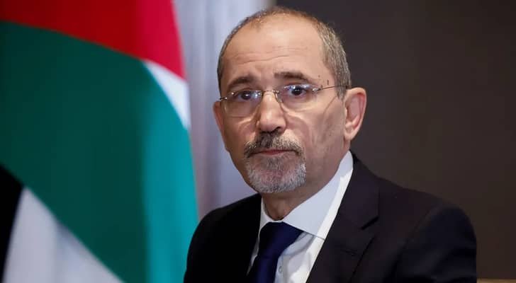 الصفدي يتلقى اتصالين هاتفيين من نظيريه الإيراني والأوزبكي