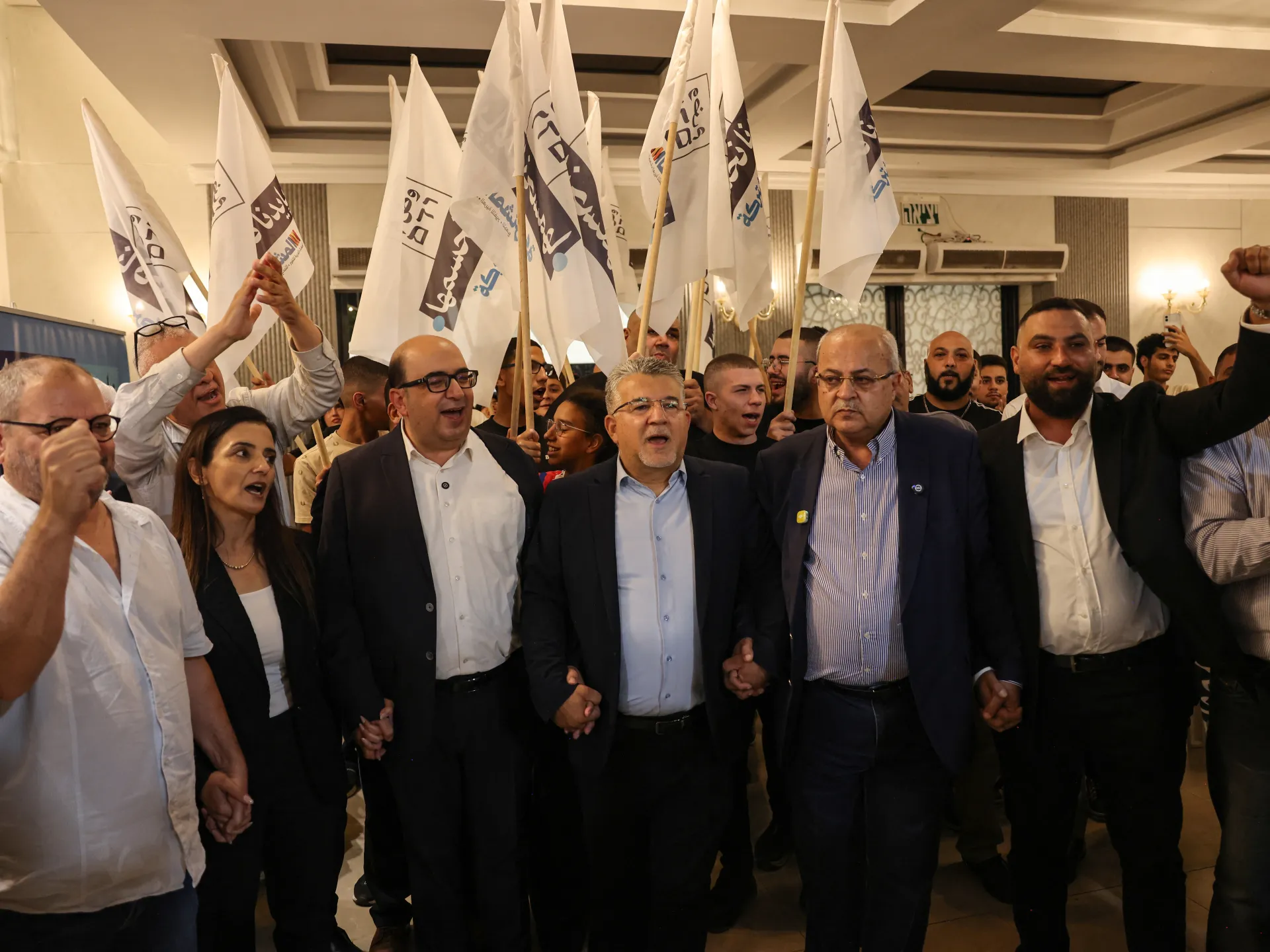 بين إسقاط نتنياهو والانتخابات المبكرة.. ما خيارات الأحزاب العربية؟