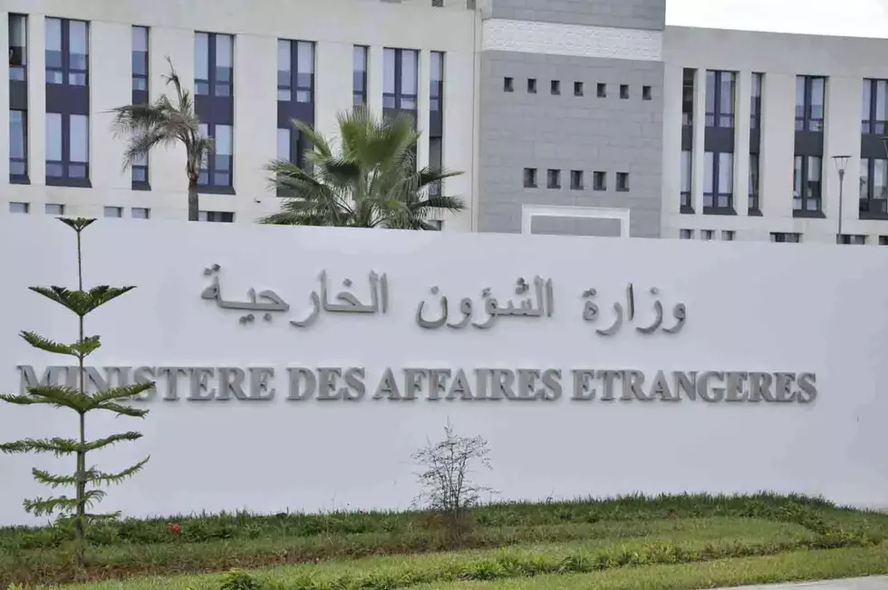 وزارة الخارجية تعلن وفاة مواطنة جزائرية في هجوم صاروخي على مطار أبها السعودي