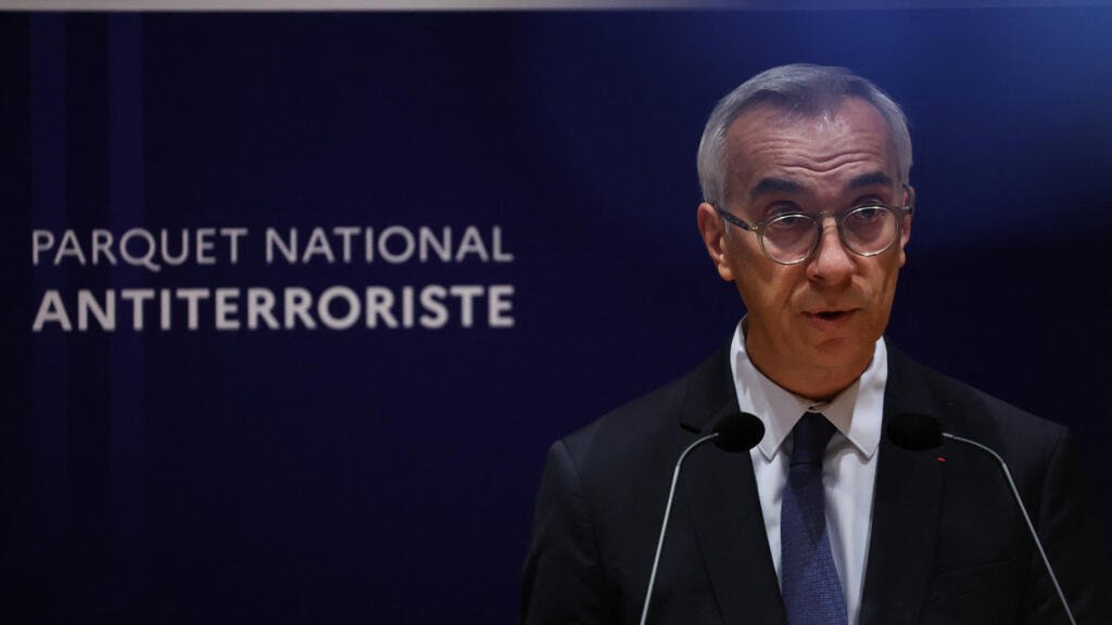 مباشر - فرنسا: المدعي العام لمكافحة الإرهاب يعقد مؤتمرا صحفيا بشأن هجوم تراب "العنصري"