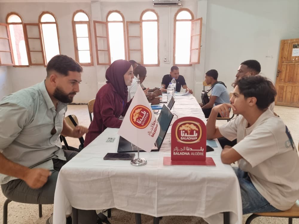 أدرار: انتقاء متمهنين لتكوين يد عاملة مؤهلة لمشروع “بلدنا الجزائر”