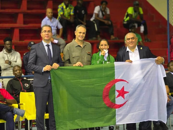 ثلاث ميداليات برونزية للجزائر في بطولة العالم للملاكمة لأقل من 19 سنة