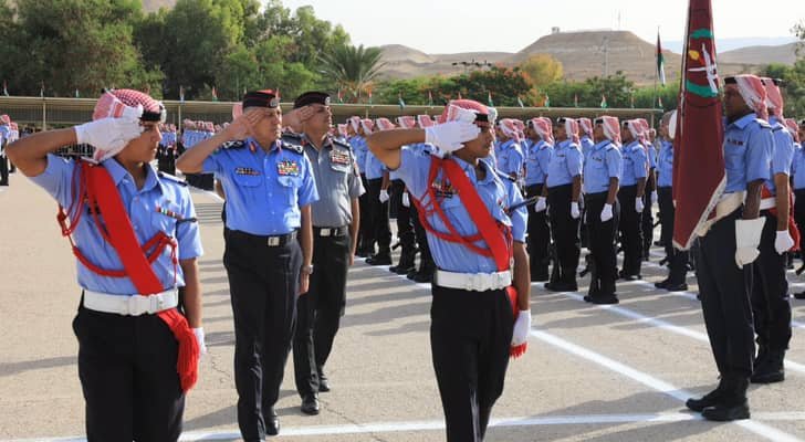المعايطة يرعى مراسم تخريج دورة إعداد وتأهيل الشرطة المستجدين في الكفرين