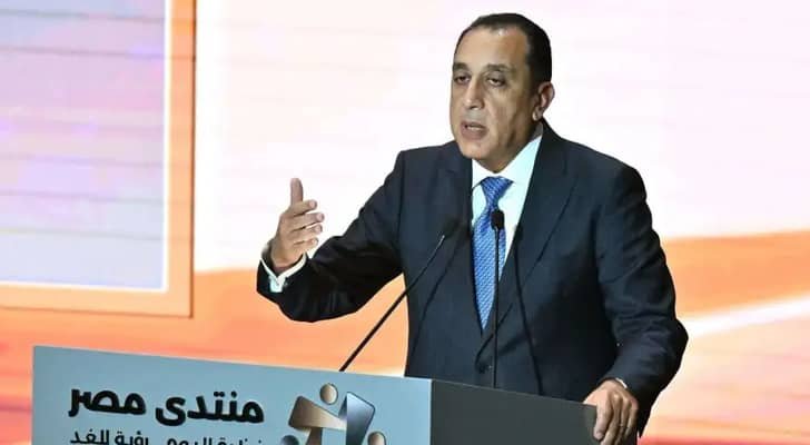 رئيس الوزراء المصري يكشف تداعيات وصول النفط إلى 110 دولارات وخطط تسريع الطاقة المتجددة