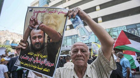 ماذا وراء عودة البرغوثي؟.. دعوة أمريكية للإفراج عنه وموقف عربي لافت